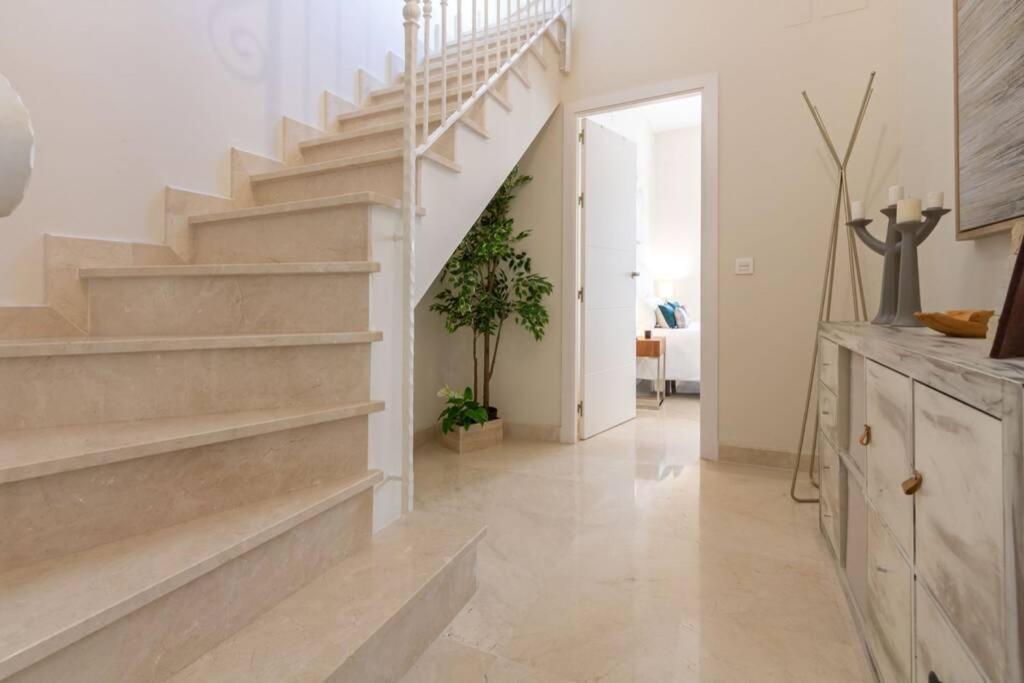 Lumbreras Deluxe Suite By Valcambre Seville Exterior photo
