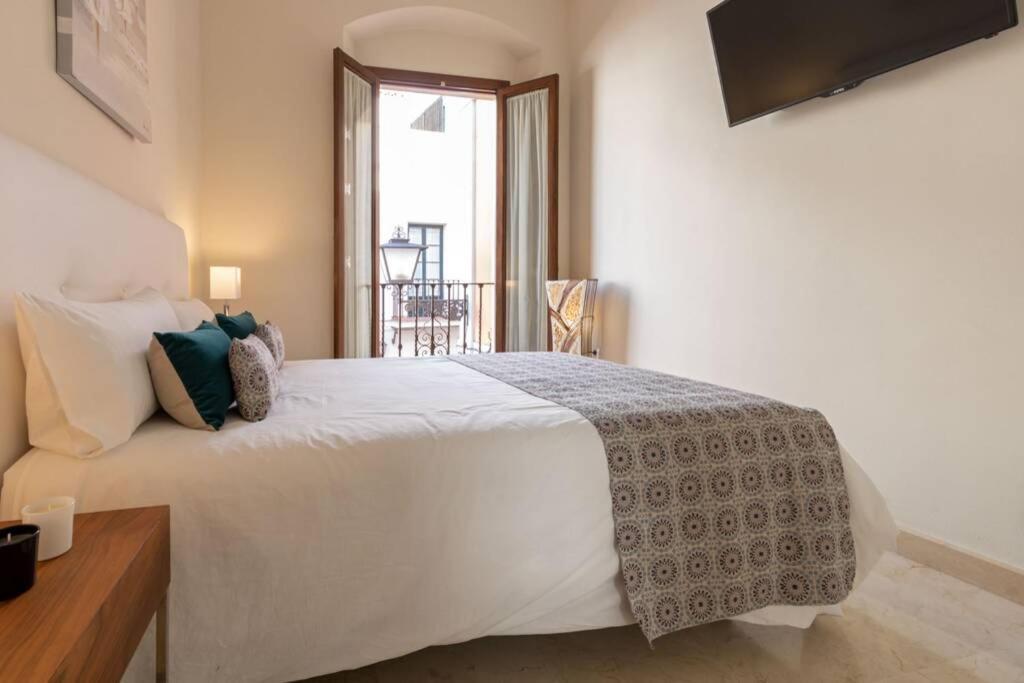 Lumbreras Deluxe Suite By Valcambre Seville Exterior photo